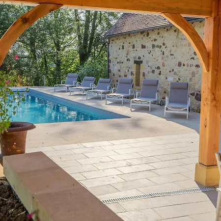 With Swimming Pool, Cleaning Included Saint-Laurent-la-Vallee