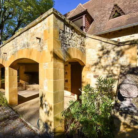 With Swimming Pool, Cleaning Included