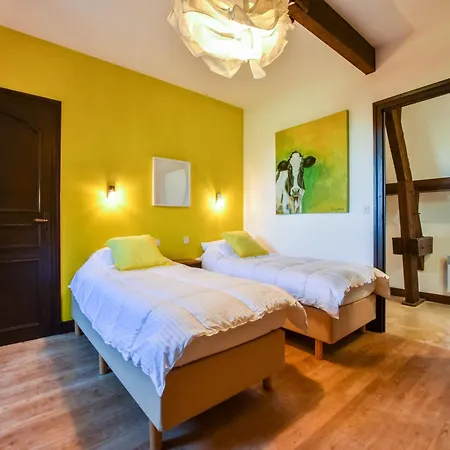 With Swimming Pool, Cleaning Included Holiday home