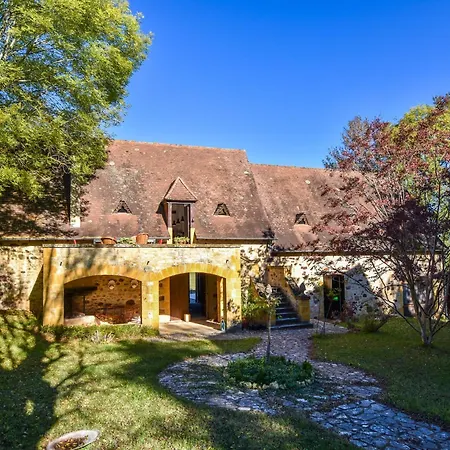 With Swimming Pool, Cleaning Included Saint-Laurent-la-Vallee