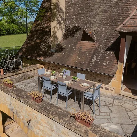 Holiday home With Swimming Pool, Cleaning Included